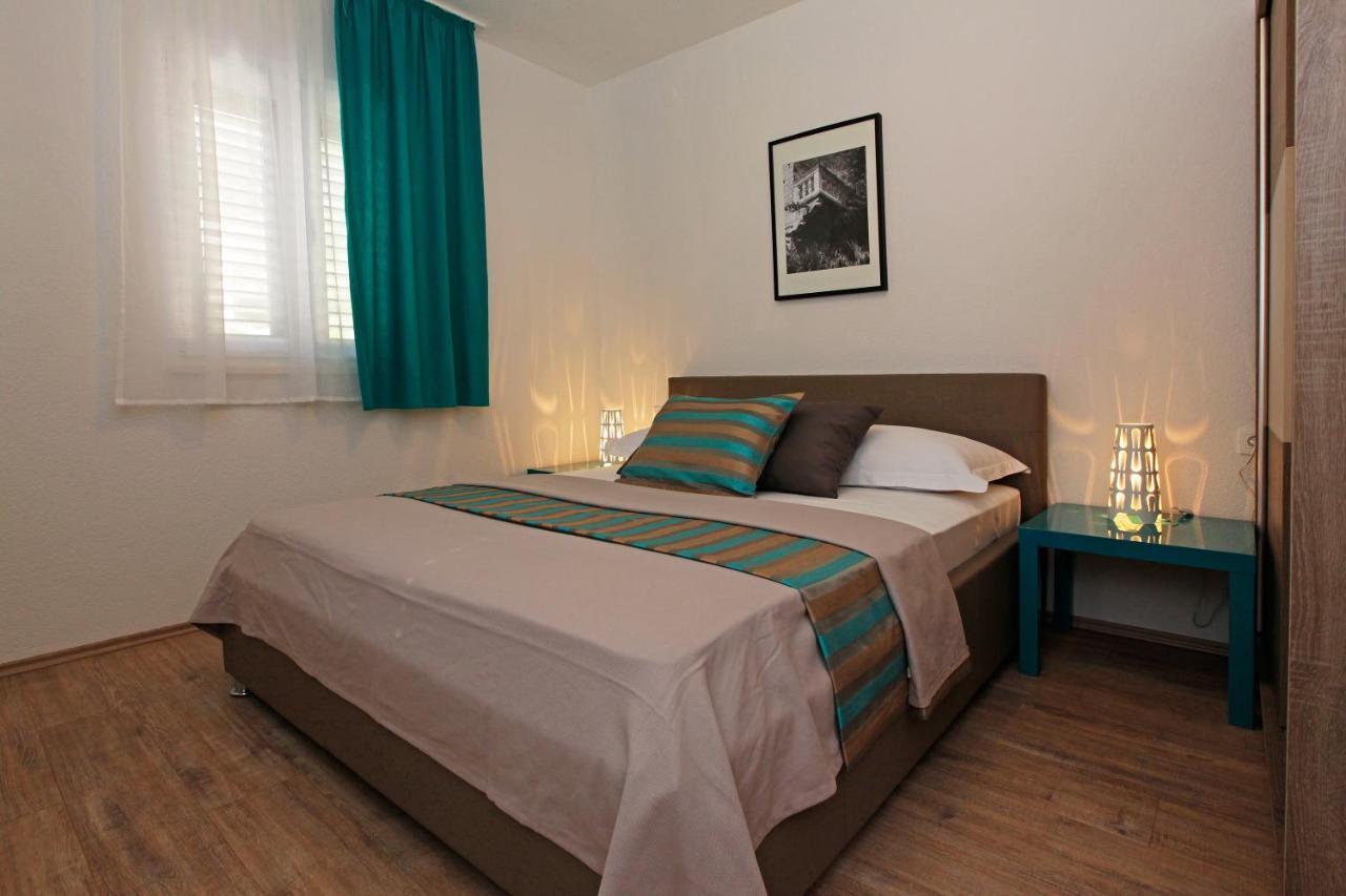 Iris Apartments Bol (Adults Only) Exterior photo